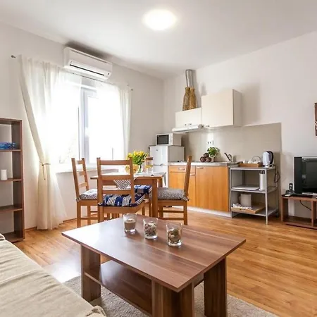 City Studio Sidra- Studio With Sea View Apartament